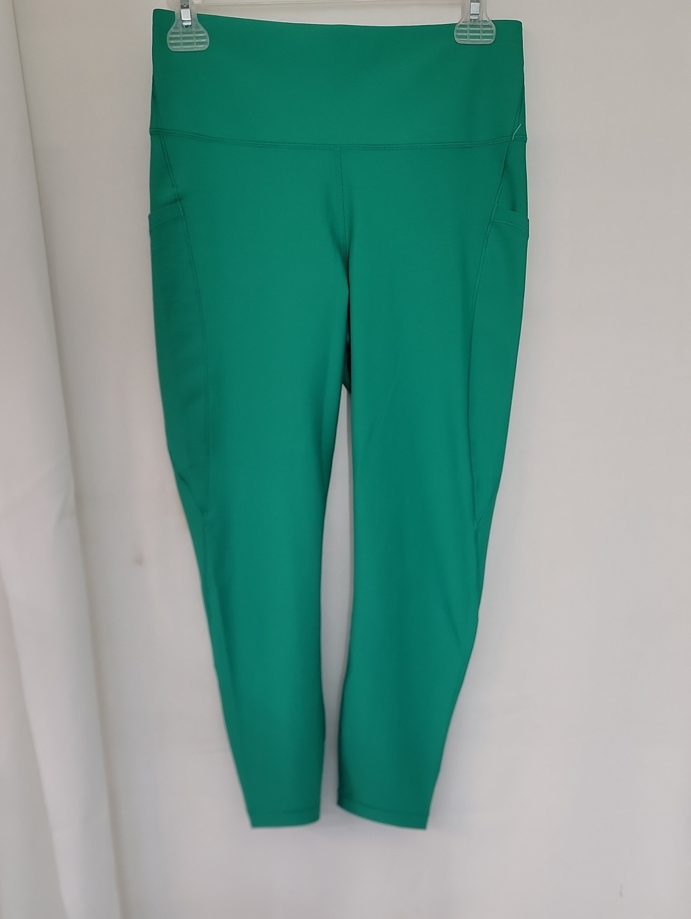 Athleta Teal Green Capri Leggings with Side Pockets